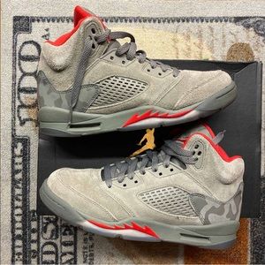 Air jordan Retro 5 Camo grey red Sz 8.5 women